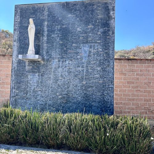 Antes de aplicación sobre recinto negro